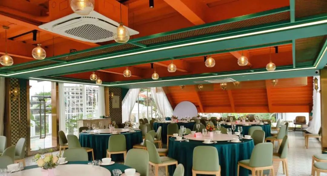 象山将色彩碰撞到底，看这家深圳餐饮空间设计如何诠释独特的摩洛哥风情